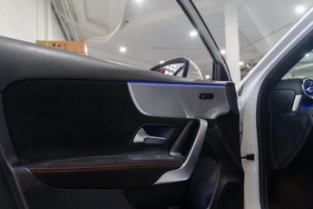 Mercedes-Benz A Class 1.3 A200 AMG Line (Premium) 7G-DCT Euro 6 (s/s) 5dr