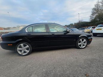 Jaguar X-Type 2.2D DPF SE 4dr