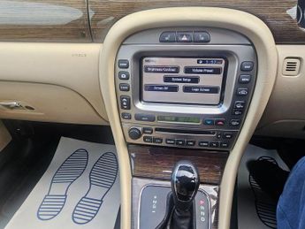 Jaguar X-Type 2.2D DPF SE 4dr