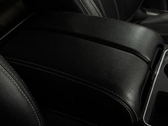 Land Rover Range Rover Velar 2.0 D180 S Auto 4WD Euro 6 (s/s) 5dr