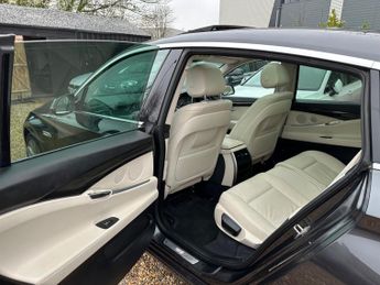 BMW 5 Series Gran Turismo 2.0 520d Luxury GT Auto Euro 6 (s/s) 5dr