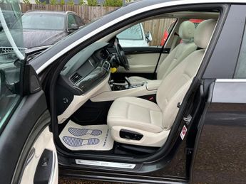 BMW 5 Series Gran Turismo 2.0 520d Luxury GT Auto Euro 6 (s/s) 5dr