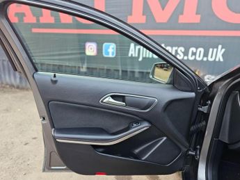 Mercedes-Benz GLA 2.1 GLA200d AMG Line 7G-DCT Euro 6 (s/s) 5dr