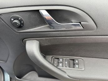 Skoda Yeti 1.2 TSI SE Drive Outdoor DSG Euro 6 (s/s) 5dr