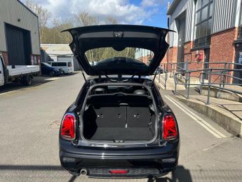 MINI Hatch 1.5 Cooper Sport Steptronic Euro 6 (s/s) 5dr