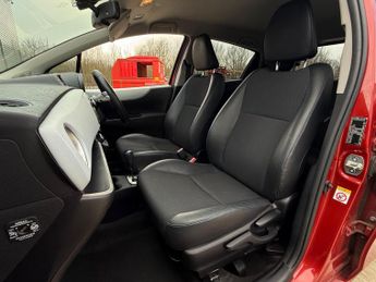 Toyota Yaris 1.5 VVT-h T Spirit CVT Euro 5 5dr