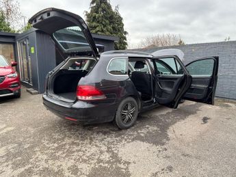 Volkswagen Golf 1.6 TDI SE DSG Euro 5 5dr