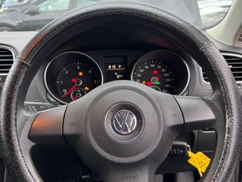 Volkswagen Golf 1.6 TDI SE DSG Euro 5 5dr