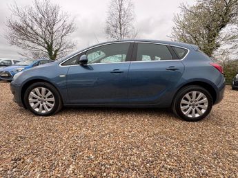 Vauxhall Astra 1.7 CDTi ecoFLEX Tech Line Euro 5 (s/s) 5dr