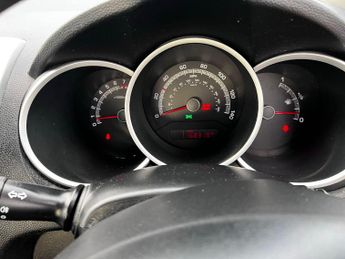 Kia Venga 1.4 EcoDynamics 1 Euro 5 (s/s) 5dr