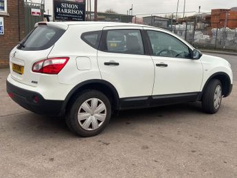Nissan Qashqai 1.5 dCi Puredrive Visia 2WD Euro 5 5dr