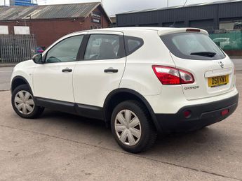 Nissan Qashqai 1.5 dCi Puredrive Visia 2WD Euro 5 5dr