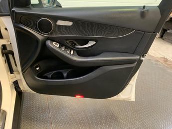 Mercedes-Benz GLC 2.1 GLC220d Sport G-Tronic+ 4MATIC Euro 6 (s/s) 5dr