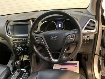 Hyundai Santa Fe 2.2 CRDi Blue Drive Premium SE Auto 4WD Euro 6 (s/s) 5dr (7 Seat