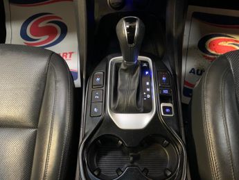 Hyundai Santa Fe 2.2 CRDi Blue Drive Premium SE Auto 4WD Euro 6 (s/s) 5dr (7 Seat