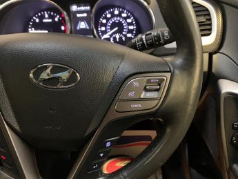 Hyundai Santa Fe 2.2 CRDi Blue Drive Premium SE Auto 4WD Euro 6 (s/s) 5dr (7 Seat