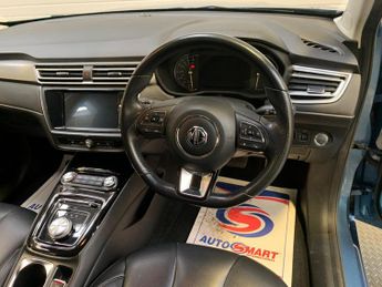 MG MG5 61.1kWh Exclusive Long Range Auto 5dr