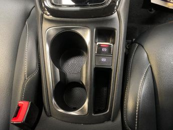 MG MG5 61.1kWh Exclusive Long Range Auto 5dr