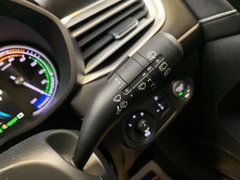 MG MG5 61.1kWh Exclusive Long Range Auto 5dr