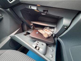 Ford C-Max 2.0 TDCi Titanium MPV 5dr Diesel Powershift Euro 5 (140 ps)