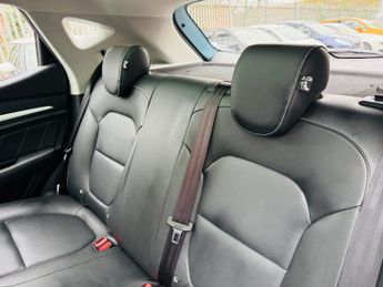 MG MG ZS 44.5kWh Exclusive Auto 5dr