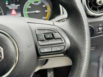 MG MG ZS 44.5kWh Exclusive Auto 5dr