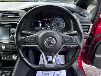 Nissan Leaf 40kWh N-Connecta Auto 5dr