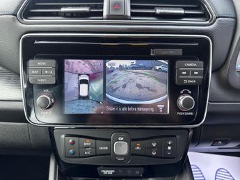 Nissan Leaf 40kWh N-Connecta Auto 5dr