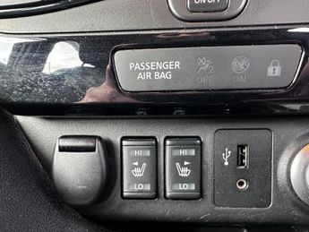 Nissan Leaf 40kWh N-Connecta Auto 5dr
