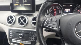 Mercedes-Benz CLA 2.1 CLA200d Sport Coupe 7G-DCT Euro 6 (s/s) 4dr