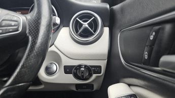 Mercedes-Benz CLA 2.1 CLA200d Sport Coupe 7G-DCT Euro 6 (s/s) 4dr