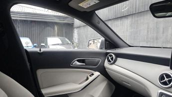 Mercedes-Benz CLA 2.1 CLA200d Sport Coupe 7G-DCT Euro 6 (s/s) 4dr