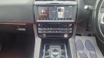 Jaguar F-PACE 2.0 D240 R-Sport Auto AWD Euro 6 (s/s) 5dr