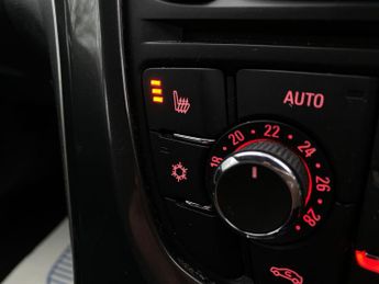 Vauxhall Astra 2.0 CDTi ecoFLEX Elite Euro 5 (s/s) 5dr