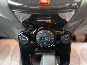 Ford Fiesta 1.6 Titanium Powershift Euro 6 5dr