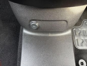 VAUXHALL COMBO LIFE DESIGN XL Seven Seater