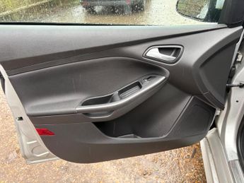 Ford Focus 1.0T EcoBoost ST-Line Auto Euro 6 (s/s) 5dr