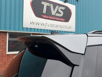 Land Rover Discovery 3.0 TD V6 HSE Auto 4WD Euro 6 (s/s) 5dr