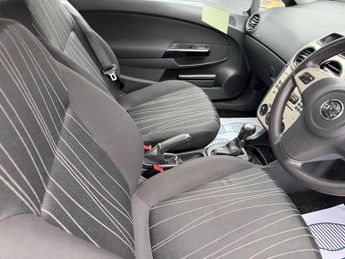 Vauxhall Corsa 1.4i 16v Club 3dr
