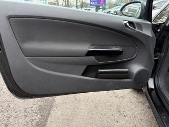 Vauxhall Corsa 1.4i 16v Club 3dr