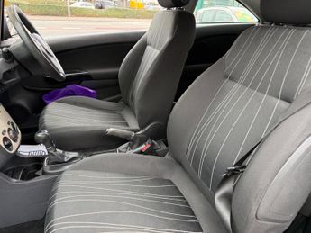 Vauxhall Corsa 1.4i 16v Club 3dr