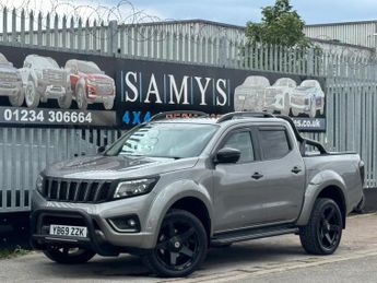 Nissan Navara 2.3 dCi N-Guard Auto 4WD Euro 6 4dr