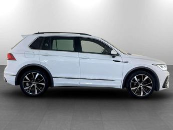 Volkswagen Tiguan 1.5 TSI R-Line SUV 5dr Petrol DSG Euro 6 (s/s) (150 ps)