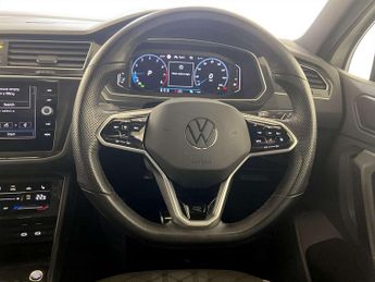 Volkswagen Tiguan 1.5 TSI R-Line SUV 5dr Petrol DSG Euro 6 (s/s) (150 ps)