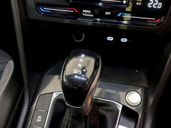 Volkswagen Tiguan 1.5 TSI R-Line SUV 5dr Petrol DSG Euro 6 (s/s) (150 ps)