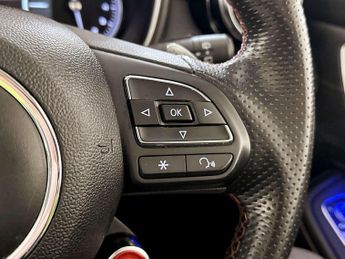 MG MG HS 1.5 T-GDI Exclusive SUV 5dr Petrol DCT Euro 6 (s/s) (162 ps)