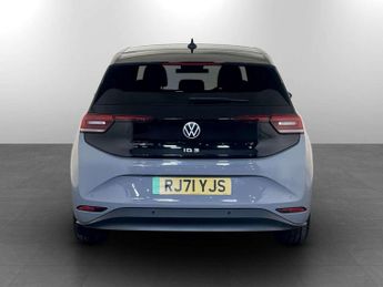 Volkswagen ID.3 Pro 58kWh Family Hatchback 5dr Electric Auto (145 ps)