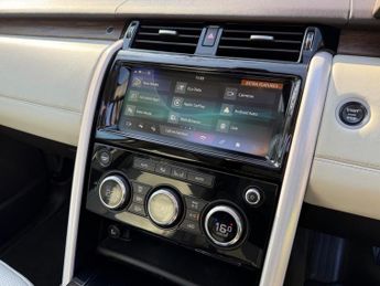 Land Rover Discovery 3.0 TD V6 HSE Luxury Auto 4WD Euro 6 (s/s) 5dr