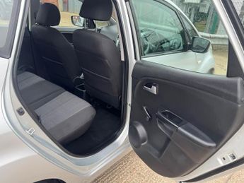 Kia Venga 1.6 2 Auto Euro 5 5dr