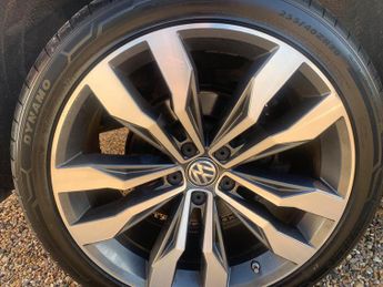 Volkswagen Tiguan 2.0 BiTDI BlueMotion Tech R-Line DSG 4Motion Euro 6 (s/s) 5dr